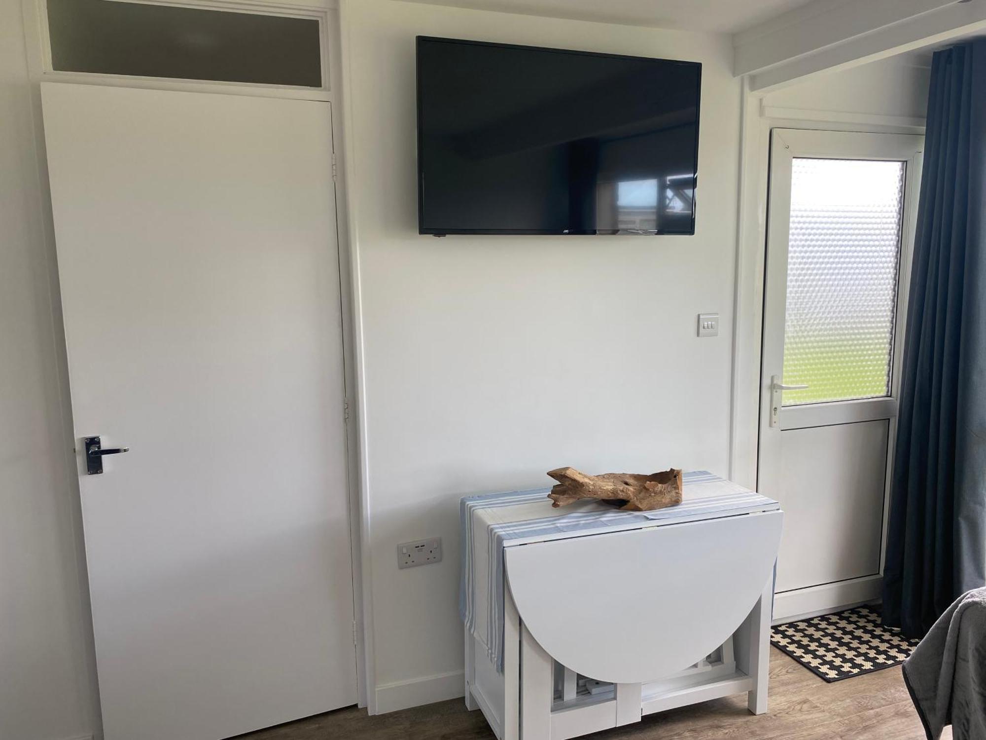 Chalet 95 Sundowner, Hemsby, Norfolk Hemsby